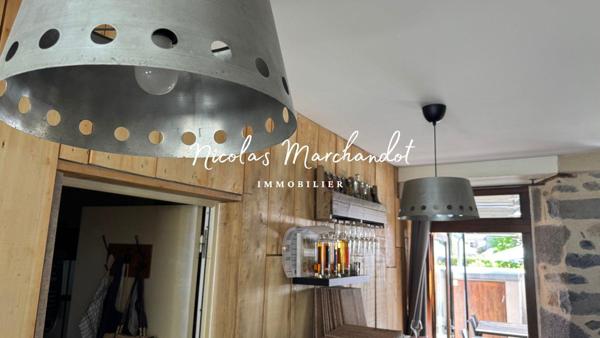 Restaurant-chambres d'hôtes LAGUIOLE- Nord Aveyron
