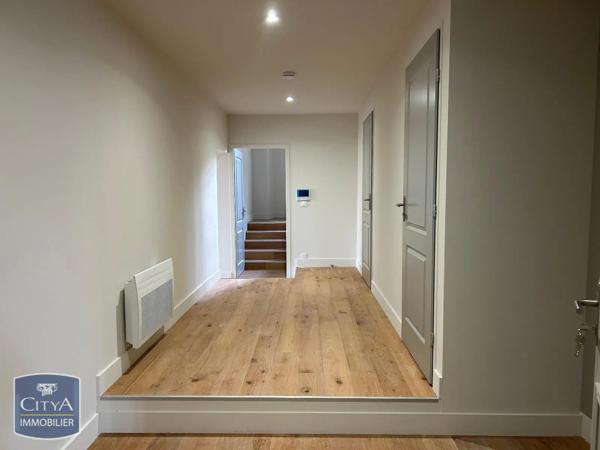 Appartement à louer 3 pièces 64.35m² Dole (39100)