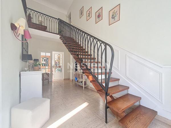 Maison Lamorlaye, 10 pièces, terrain 3800 m²