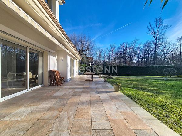 Maison Lamorlaye, 10 pièces, terrain 3800 m²