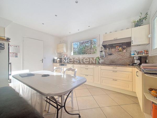 Maison Lamorlaye, 10 pièces, terrain 3800 m²