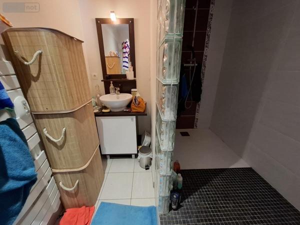 Appartement à vendre à Saintes en Charente-Maritime (17100), ref : 17111-735