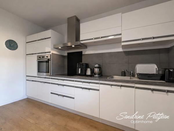 Appartement à vendre 2 pièces -57.69m² - cour - Villars les Dombes