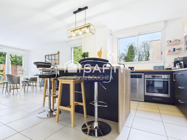 Maison contemporaine intra-rocade avec jardin