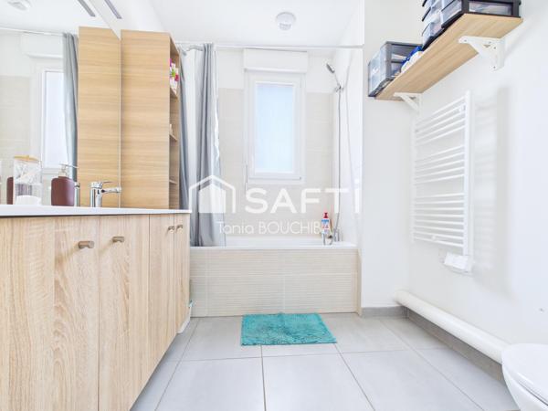 Maison contemporaine intra-rocade avec jardin