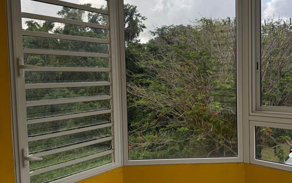 Appartement à vendre    2 pièces • 33,68 m2 Fort-de-France