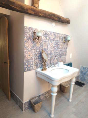 Maison de charme rénovée – Esprit cottage anglais au cœur du bourg