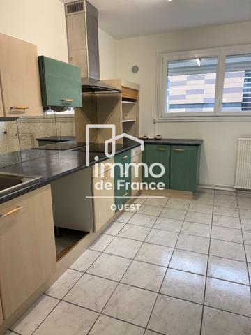 A LOUER LAVAL Appartement T4 de 98.49 m²