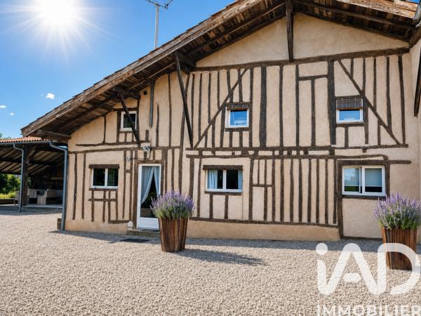 Maison à vendre 10 pièces 317 m² Ciadoux