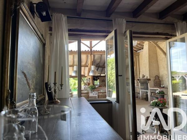 Maison à vendre 10 pièces 317 m² Ciadoux