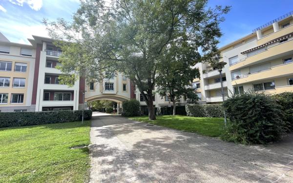 Appartement à vendre    3 pièces • 51,63 m2 Antony