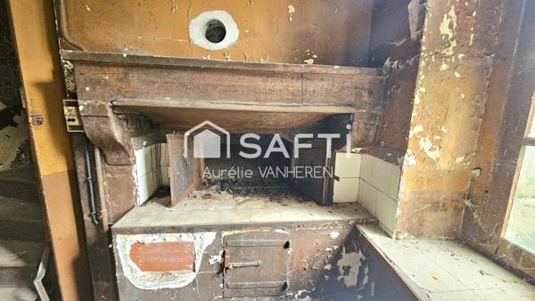 MAISON DE VILLE AVEC UN EXTERIEUR