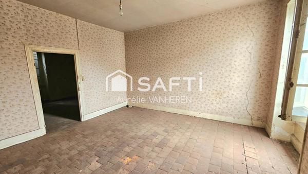 MAISON DE VILLE AVEC UN EXTERIEUR