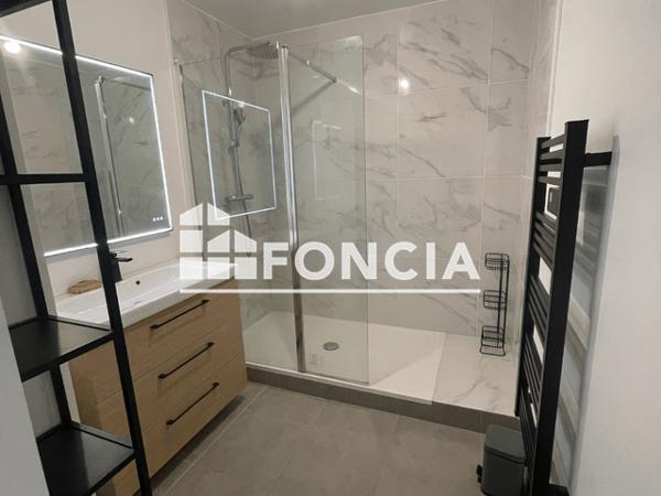 Location Appartement meublé 3 pièces 76.15 m² - 181 RUE DU DOCTEUR CAUVIN Marseille 13012