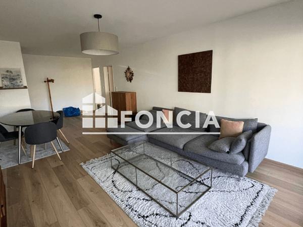 Location Appartement meublé 3 pièces 76.15 m² - 181 RUE DU DOCTEUR CAUVIN Marseille 13012