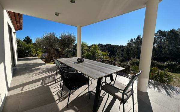 Maison à vendre    4 pièces •  Flayosc