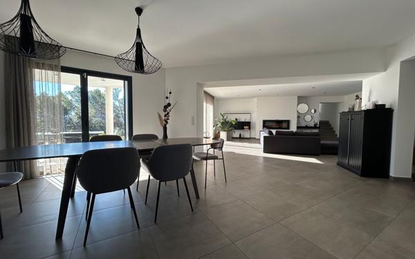 Maison à vendre    4 pièces •  Flayosc