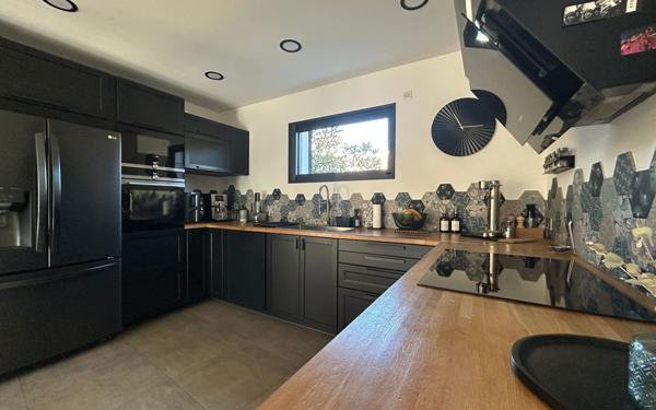 Maison à vendre    4 pièces •  Flayosc