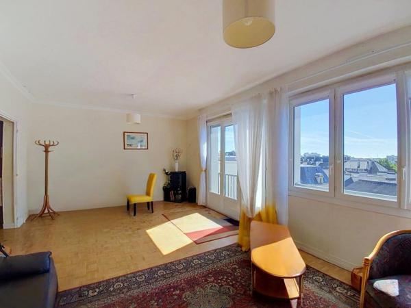 LORIENT : Appartement T5 avec ascenseur et garage