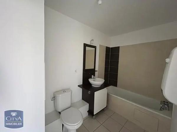 Appartement à louer 2 pièces 42.2m² Clermont-Ferrand (63000)