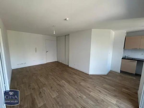 Appartement à louer 2 pièces 42.2m² Clermont-Ferrand (63000)