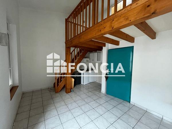 Location Studio 29.66 m² - 21 rue de la duchesse Sainte Livrade Sur Lot 47110