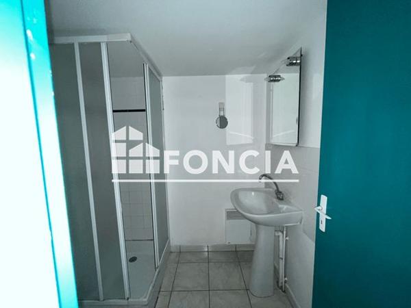 Location Studio 29.66 m² - 21 rue de la duchesse Sainte Livrade Sur Lot 47110