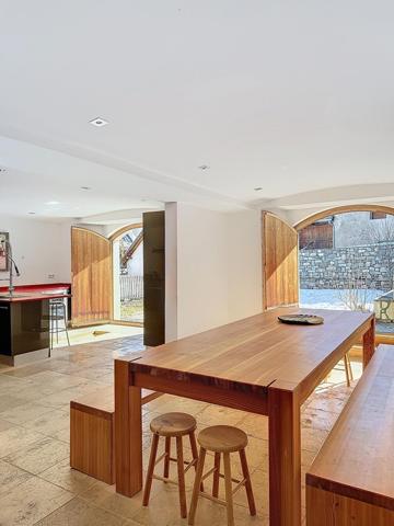 Serre-Chevalier-Hameau du Bez- maison de 340 m2 reconstruite en 2012