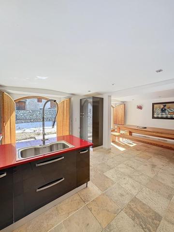 Serre-Chevalier-Hameau du Bez- maison de 340 m2 reconstruite en 2012