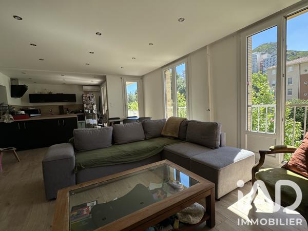 Appartement à vendre 3 pièces 84 m² Marseille 10