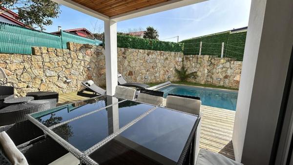 Maison Contemporaine avec Piscine - 5P - 135 m2 1 190 000 €