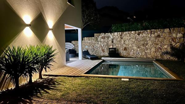 Maison Contemporaine avec Piscine - 5P - 135 m2 1 190 000 €