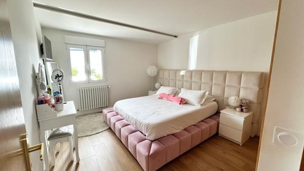 Maison Contemporaine avec Piscine - 5P - 135 m2 1 190 000 €