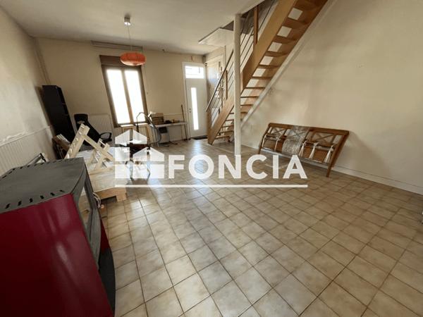 Location Maison 3 pièces 90.57 m² - 94 AVENUE JEAN JAURES Chateau Du Loir 72500