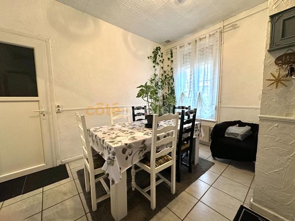 Vente
                Maison112 m² - 6 Pièces -
                    HAM (80400)