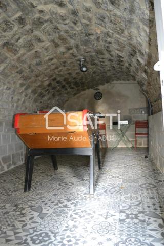 Maison de village T5 - Terrasse et cour