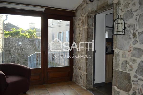 Maison de village T5 - Terrasse et cour