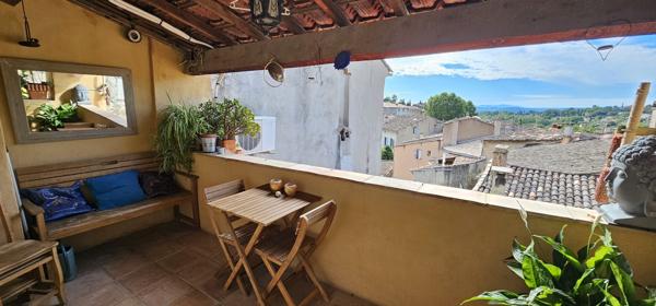 Cotignac (83570) COTIGNAC Magnifique maison de village avec une remise de 16m² et une belle cave voutée.