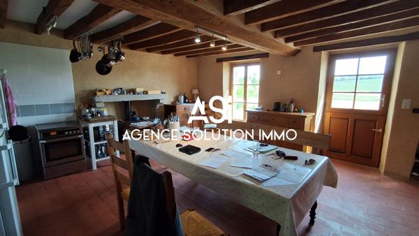 Maison de 122 m2 sur un terrain de 831 m2 à la campagne - Charming house in the country