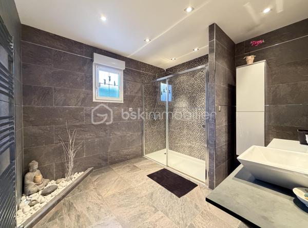 Maison contemporaine de 205,27 m²