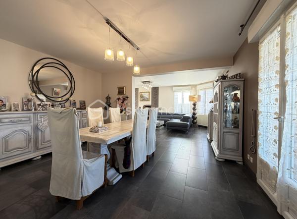 Maison contemporaine de 205,27 m²