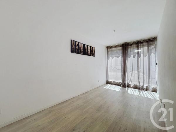 Appartement Studio à vendre  1 pièce - 20,93 m 2   VICHY  - 03