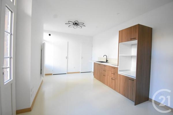 Appartement Studio à vendre  1 pièce - 20,93 m 2   VICHY  - 03