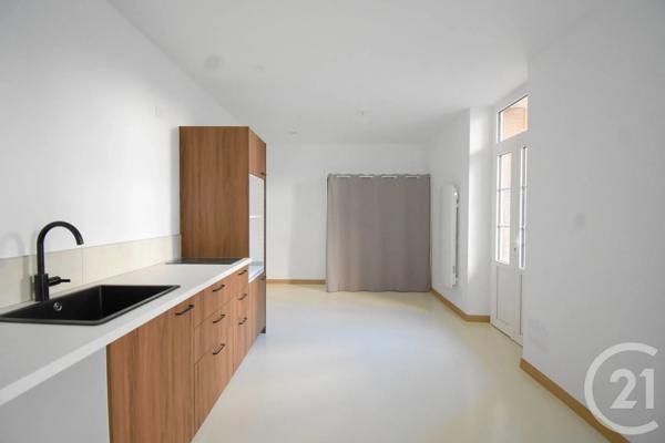 Appartement Studio à vendre  1 pièce - 20,93 m 2   VICHY  - 03