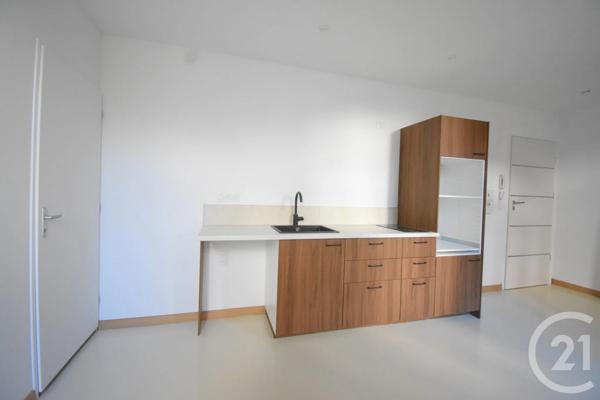 Appartement Studio à vendre  1 pièce - 20,93 m 2   VICHY  - 03