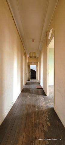 Jonzac (17500) RARE : APPARTEMENT DE 134 M² EN PLEIN COEUR DE VILLE DE JONZAC