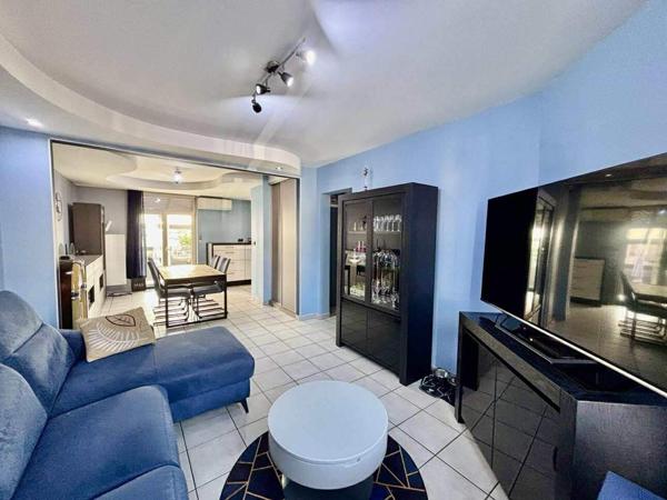 Maison mitoyenne d'un côté - JOEUF