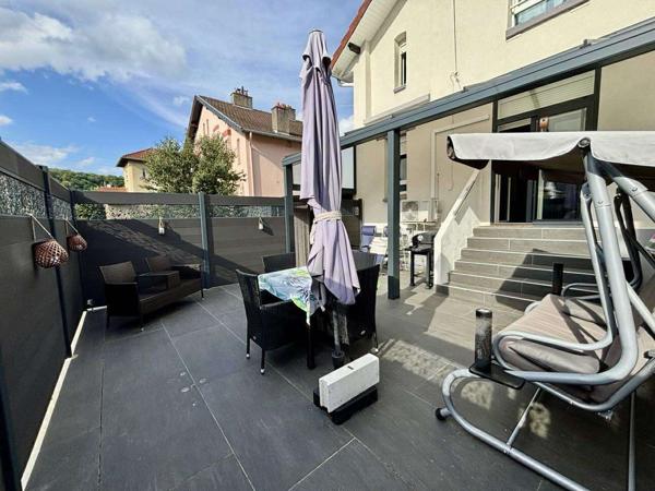 Maison mitoyenne d'un côté - JOEUF