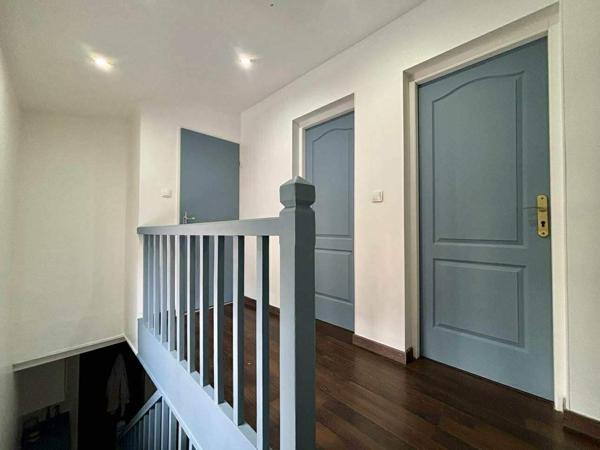 Maison mitoyenne d'un côté - JOEUF