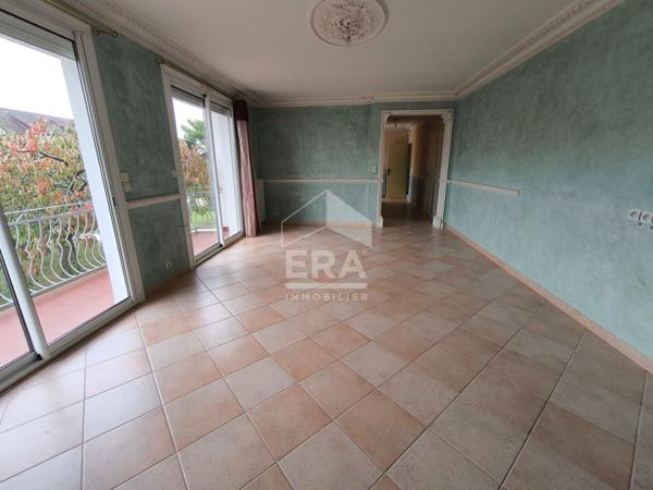 Quartier recherché - Maison de 120m² sur sous-sol - Proche commerces et transports.